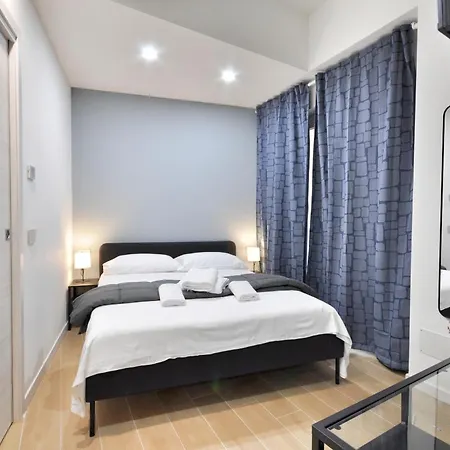 I-host Luxury - Bianca Apartment Como
